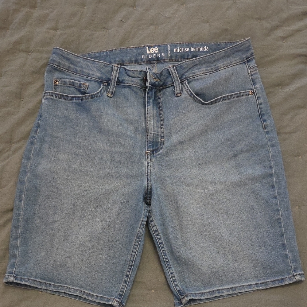 Riders by Lee Women's Denim Bermuda Shorts - Medium Blue
